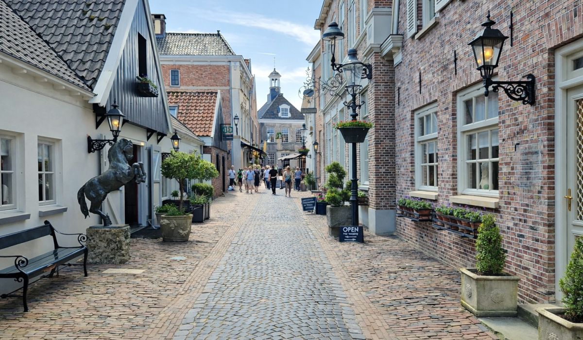 Winkelstraatje in Ootmarsum